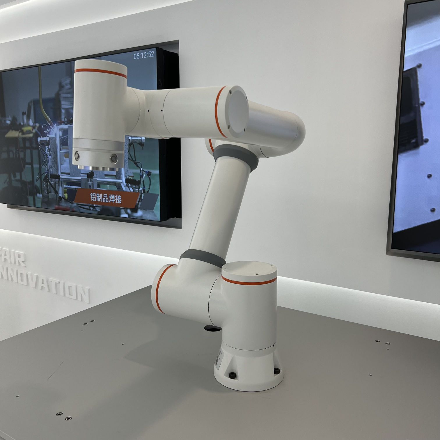 FR16 16KG Payload Cobot Arm Collaborative Robot High Intelligent Robotic Solution for Different Use